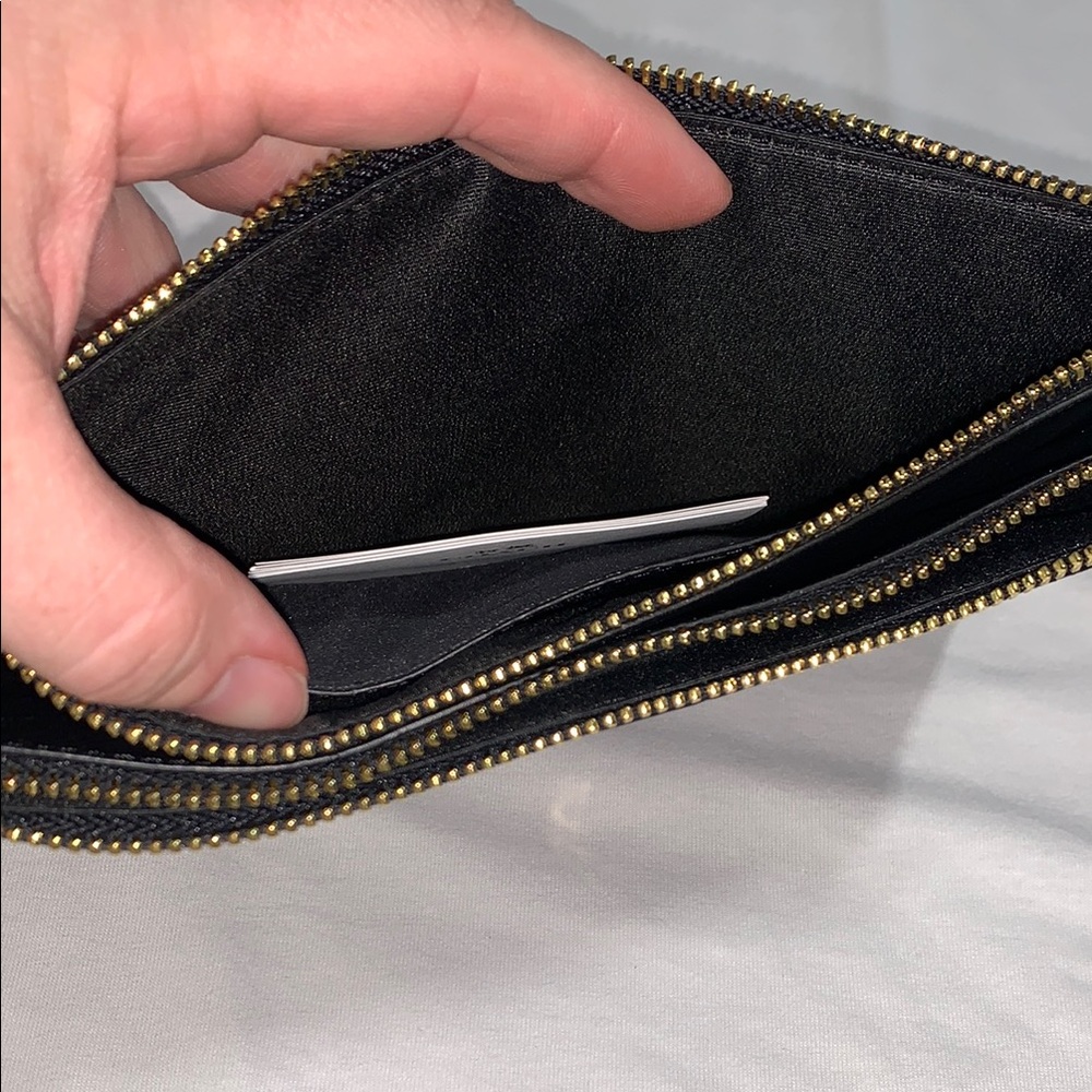 Coach Black Leather Wristlet with Gold‎ Details - 5100 - Picture 10 of 14